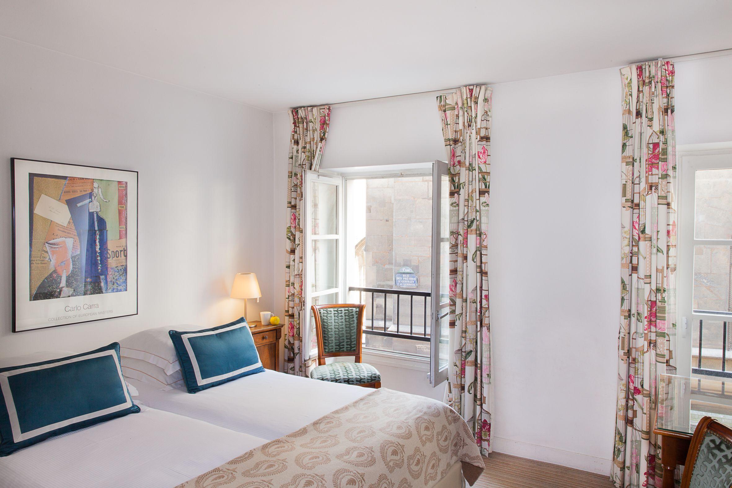 De La Place Du Louvre - Esprit De France Parigi