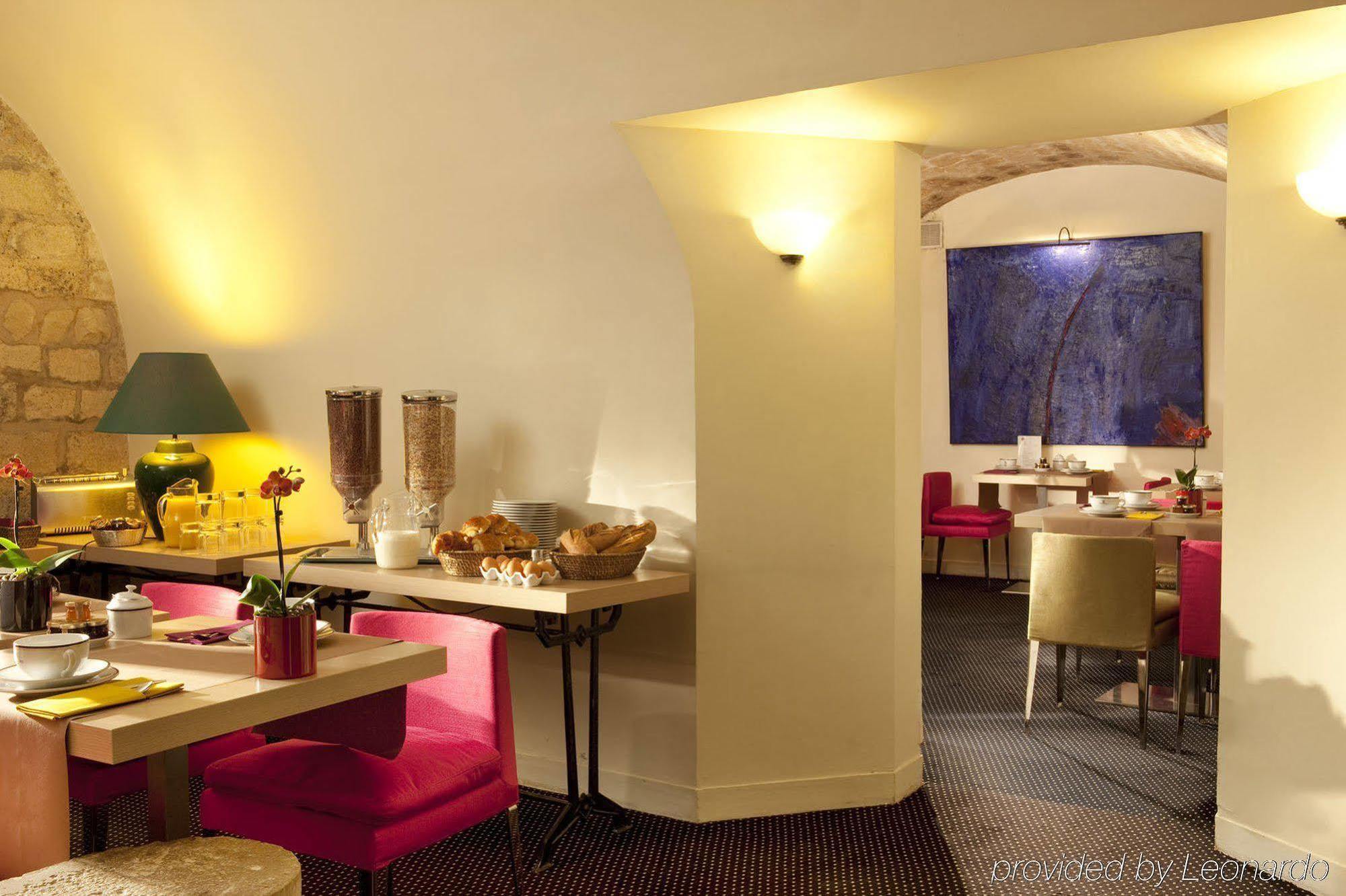 De La Place Du Louvre - Esprit De France 4*