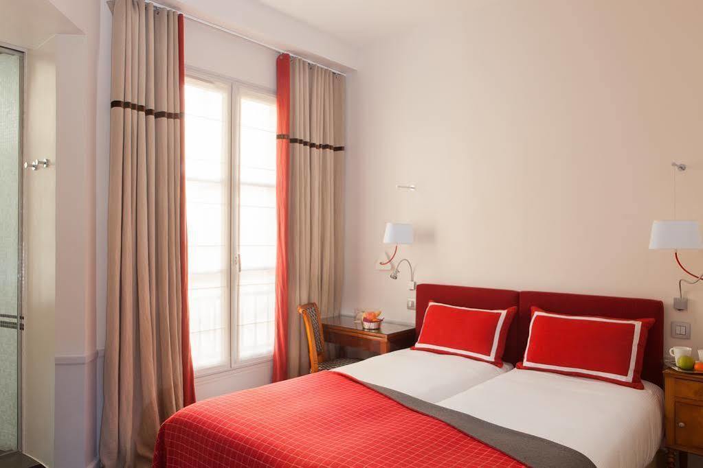 De La Place Du Louvre - Esprit De France